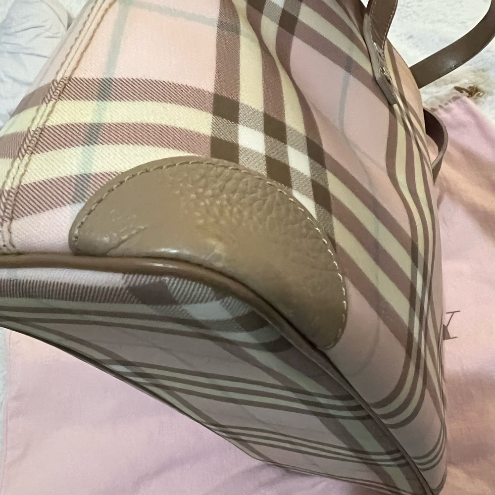 Burberry tote pink with COA and dust bag - Picture 4 of 17